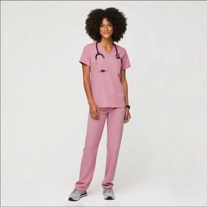 New Figs Catarina Scrub Top—Size Medium, NWT